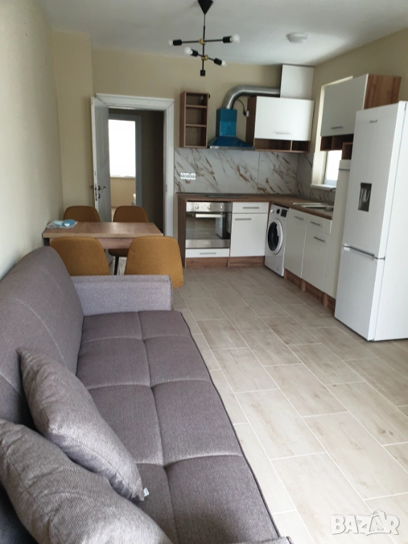 НАПЪЛНО ОБЗАВЕДЕН АПАРТАМЕНТ ПОД НАЕМ , снимка 1