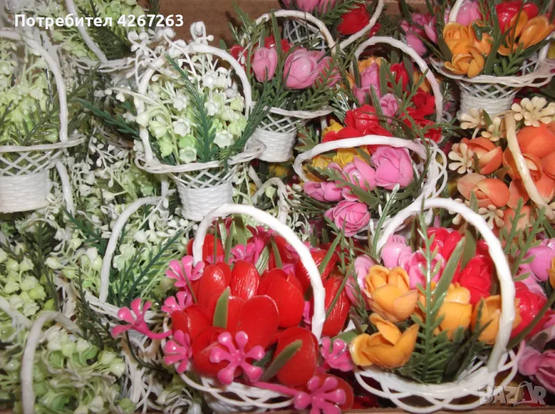 Ретро малки пластмасови кошнички с цветя, снимка 1