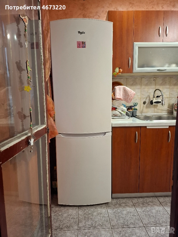 Продавам хладилник с фризер, снимка 1