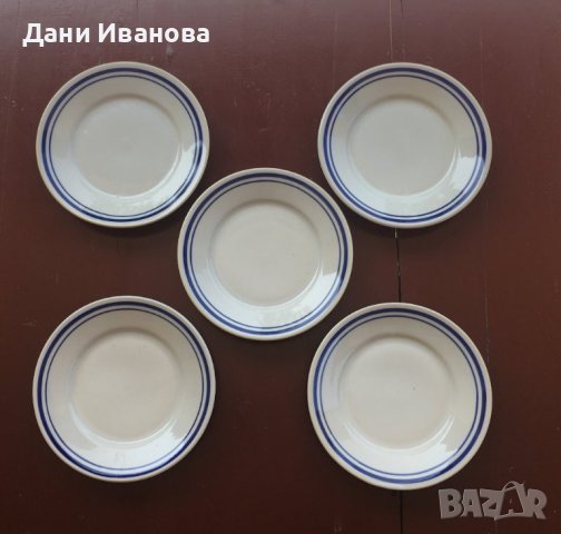 5 бр. бели порцеланови чинии със син кант, снимка 4 - Чинии - 41632233