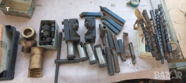 гайка (медно-фосфорен бронз) за винт на български струг., снимка 2 - Стругове - 36253783