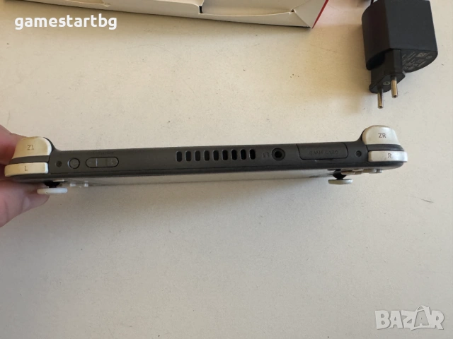 Nintendo Switch Lite, снимка 3 - Nintendo конзоли - 53713813