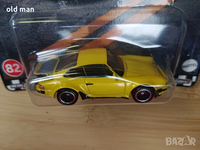 Hot Wheels premium Porsche 911 TURBO 930 , снимка 3 - Колекции - 53490610
