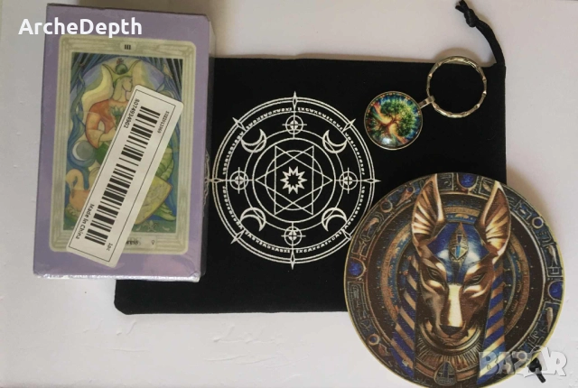 Карти таро на Алистър Кроули, снимка 4 - Таро карти - 51487556