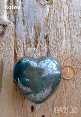 сърце от натурален камък ПИРИТ 5/ 5/ 3 см, снимка 3 - Романтични подаръци - 34838605