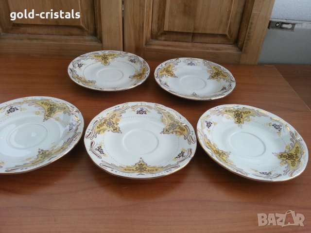 Стар български порцелан чинии  чинийки Изида , снимка 1 - Антикварни и старинни предмети - 35963585