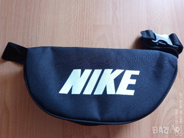 Мъжка чанта Nike (паласка) за кръста или рамото, снимка 6 - Чанти - 41627799