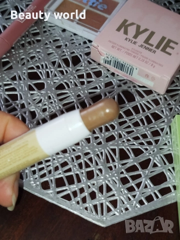 Козметика, сенки, хайлатър..., снимка 9 - Декоративна козметика - 53665341