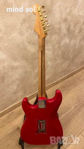 Squier by Fender 62 Reissue Stratocaster Red SQII-STR Japan MIJ, снимка 8 - Китари - 53220328