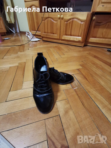 Обувки на GiAnni , снимка 1 - Дамски ежедневни обувки - 36252808