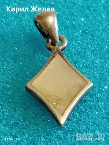 Сребърна ромбовидна висулка с инкростация седеф нежна елегантна 52393, снимка 4 - Колиета, медальони, синджири - 52717539