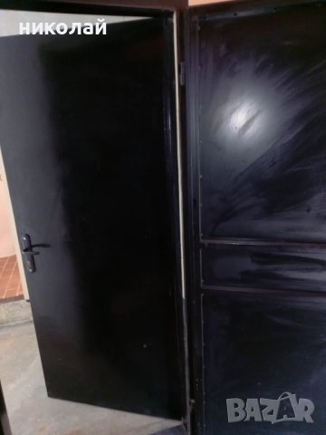 Продават се два броя врати, снимка 4 - Врати за баня - 40854144