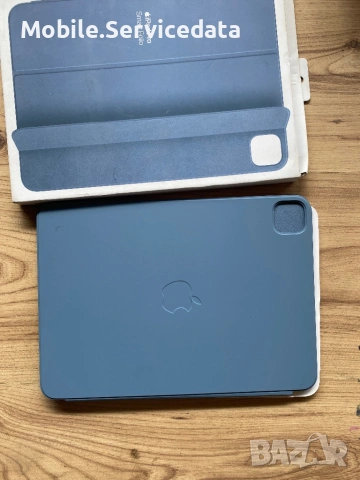 Оригинален Apple Smart Folio за iPad Pro 11” M4 – светло син (нов), снимка 2 - Калъфи, кейсове - 52164665