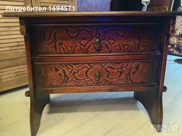 Антично дървено шкафче, снимка 3 - Шкафове - 53856160