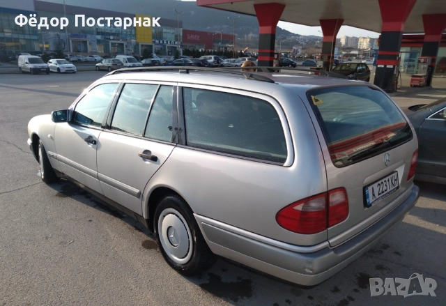Продавам Мерседес Е 230, снимка 7 - Автомобили и джипове - 53387857