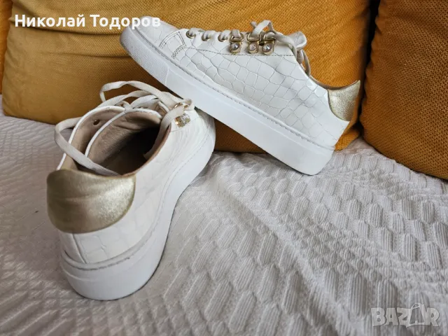 Италиански лачени кецове, снимка 2 - Маратонки - 50425061