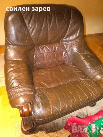 кожена гарнитура с дъбова конструкция , снимка 3 - Дивани и мека мебел - 53282987