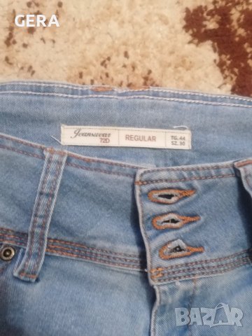 нови дънкови дамски  пантални, М-Л, снимка 3 - Къси панталони и бермуди - 42009974