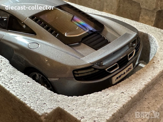AUTOart McLaren MP4-12C, снимка 4 - Колекции - 53740130