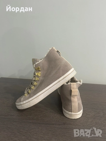 Зимни кецове Adidas, снимка 4 - Кецове - 52900092