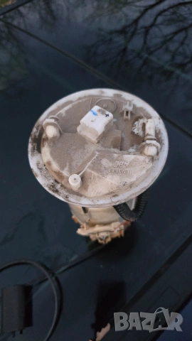 Бензинова Помпа Резервоар Renault Megane 2 Рено Меган 2, снимка 3 - Части - 53639459