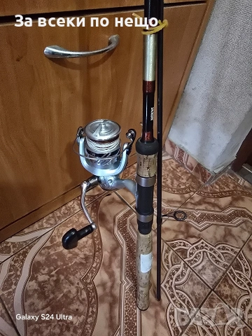 Въдица за риболов много запазена , снимка 2 - Въдици - 53643137