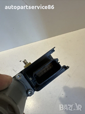 Мотор за предно ляво стъкло за KIA Carens 2007–2011 2.0 CRDi, снимка 3 - Части - 53468007