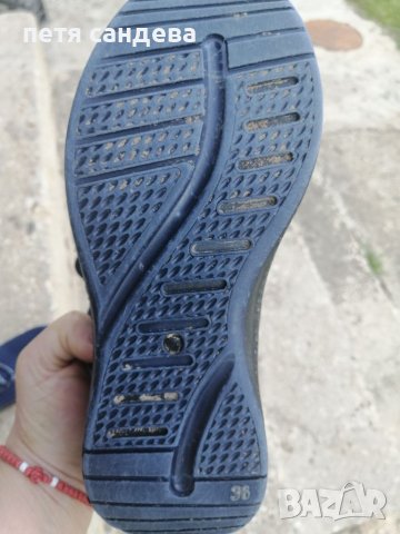 Спортни дишащи ти обувки номер 36, снимка 5 - Детски маратонки - 40701426