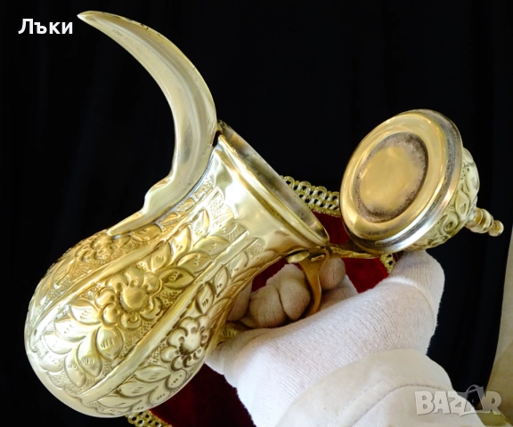Арабска бронзова кана за кафе,джезве,Dallah,печат на майстора. , снимка 7 - Антикварни и старинни предмети - 51882613