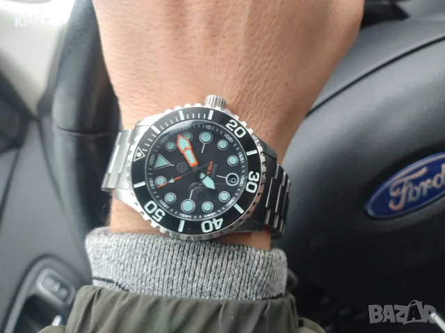 БАРТЕР! Оригинален Helm Comodo 300m Automatic Diver, снимка 14 - Мъжки - 56294647