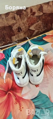 Дамски кецове Nike , снимка 4 - Кецове - 53837257