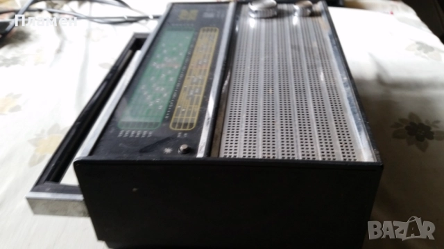 Радио VEF 206, снимка 3 - Антикварни и старинни предмети - 49033800