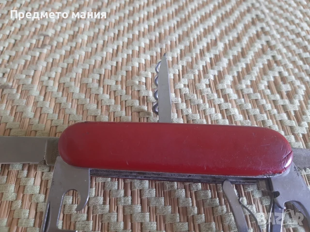 Швейцарско ножче VICTORINOX викторинокс ножка нож, снимка 3 - Ножове - 51263072