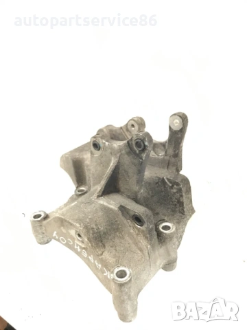 Стойка Скоба Държач за Помпа Хидравлично Управление на Волана за KIA Carens 2.0 CRDi (2002-2006)