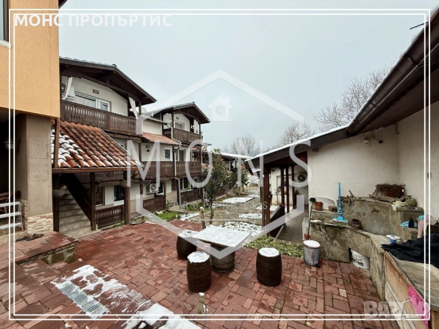 Къща за гости – работещ бизнес в сърцето на Балкана, с. Орешак, обл. Ловеч, снимка 3 - Хотели - 53325859