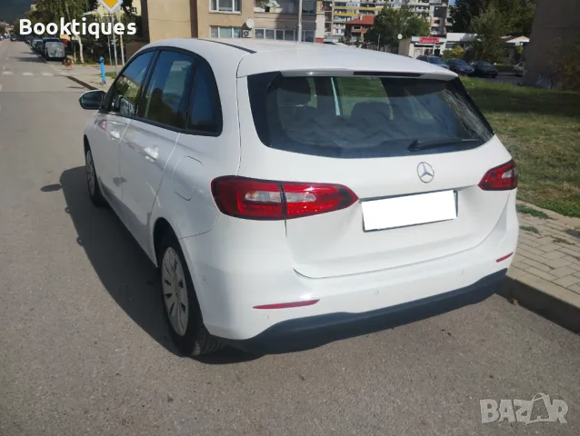 Mercedes B180 2022 , снимка 11 - Автомобили и джипове - 48721605
