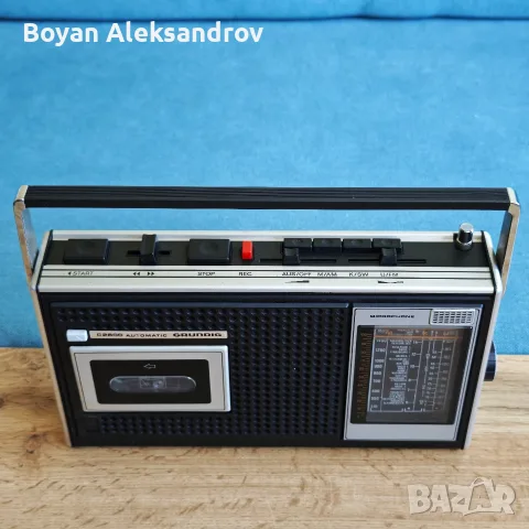 Немски Ретро Радиокасетофон Grundig C2600 Automatic – Класика от 70-те години, снимка 2 - Радиокасетофони, транзистори - 56055520