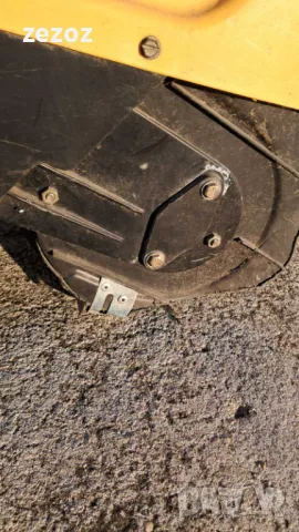 Снегорин-четиритактов с ел.стартер, снимка 8 - Градинска техника - 48717823