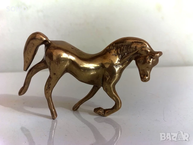 Страхотна Позлатена Колекционерска Фигурка- Кон