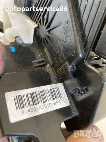 Механизъм на заключване за задна дясна врата за KIA Ceed 1.6 CRDi (2014) 81420-A2010, снимка 2 - Части - 53242247