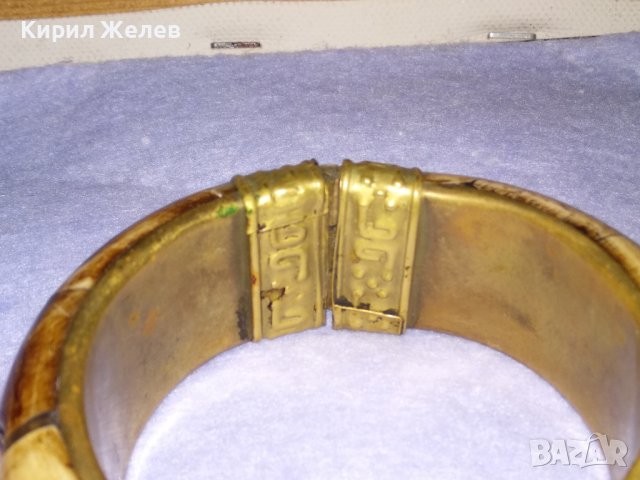 СТАРА ТИБЕТСКА ТРАДИЦИОННА БРОНЗОВА ГРИВНА с КАМИЛСКА КОСТ с НУЖДА от ЛЕК РЕМОНТ на ЩИФТА! 24374, снимка 10 - Антикварни и старинни предмети - 41191849