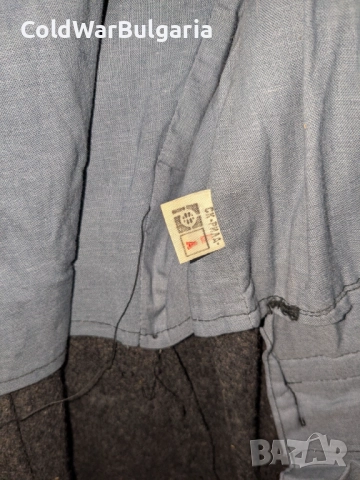 Българско вълнено палто от Студената война – Военен винтидж surplus, снимка 5 - Антикварни и старинни предмети - 52480426