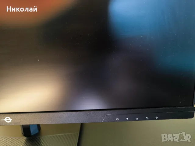 Монитор от Titan Army P2718C, снимка 6 - Монитори - 55774701