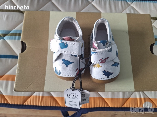 Бебешки нови обувки Next разм. 18