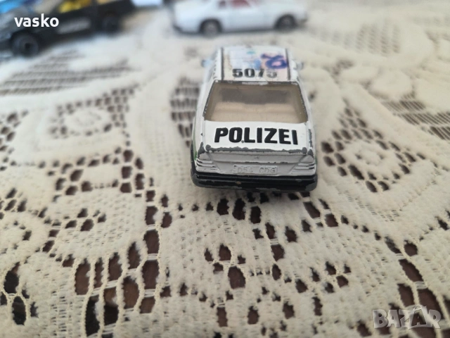 Мачбокс Мерцедес 300Е, снимка 4 - Колекции - 53734760