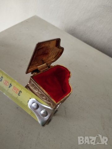 метална кутийка за бижута, снимка 4 - Антикварни и старинни предмети - 41849795