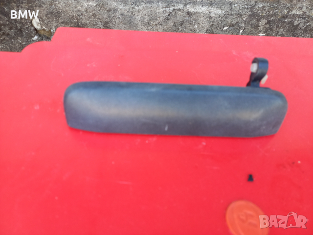 Дръжка дясна,за  Nissan Navara 2001/04 година.