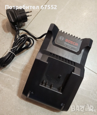 Bosch GAL 18V-40 зарядно, снимка 1
