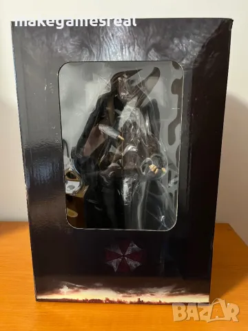 Екшън фигура Resident Evil 4 - Leon S. Kennedy, снимка 6 - Аксесоари - 49103229