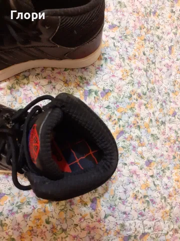 Детски маратонки Адидас 31н., снимка 2 - Детски маратонки - 47962840